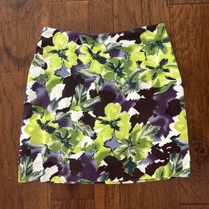 Golf Skirt Skort Purple and Green with Stylish Design Size 4